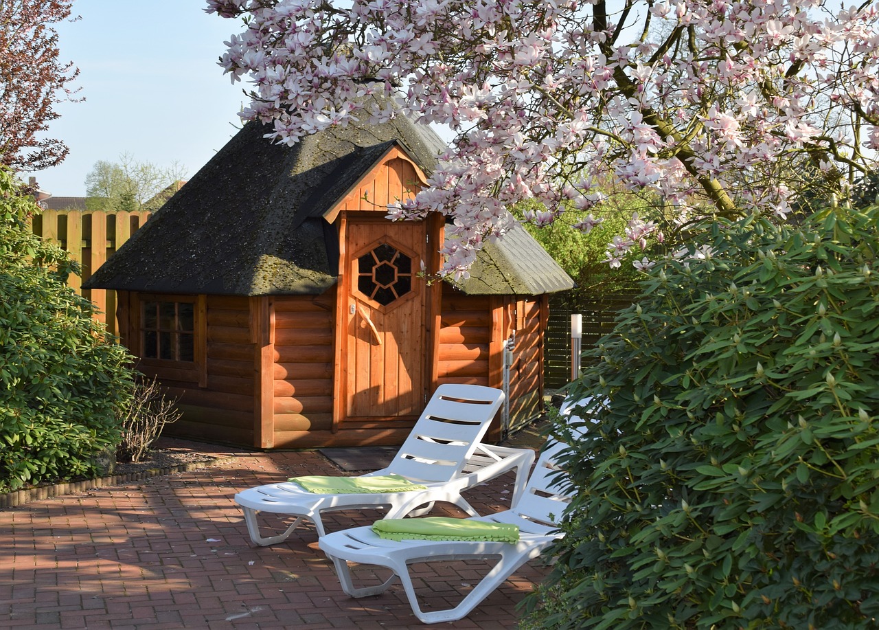 Sauna im Garten – Braucht man dafür eine Genehmigung?